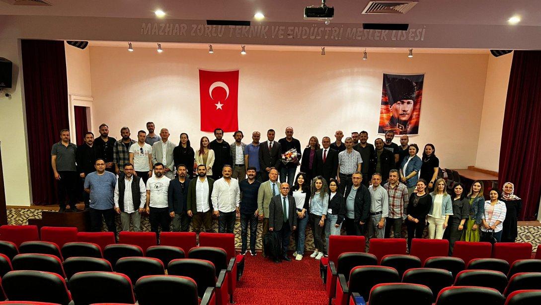 Faydalı Model ve Patent Farkındalığını Artırma Eğitimi İzmir'de Gerçekleştirildi
